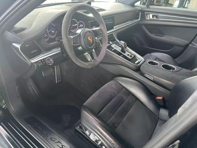 2020 Porsche Panamera GTS