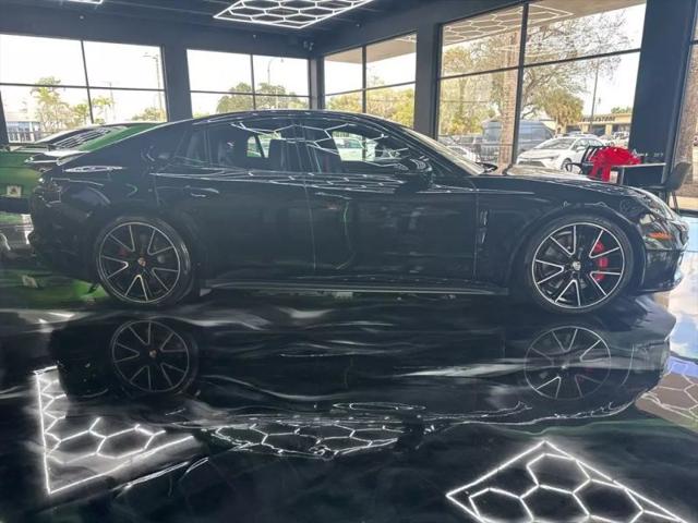 2020 Porsche Panamera GTS