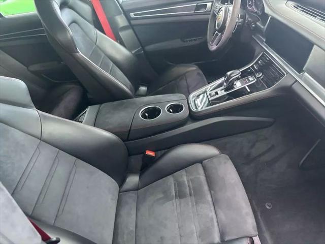 2020 Porsche Panamera GTS