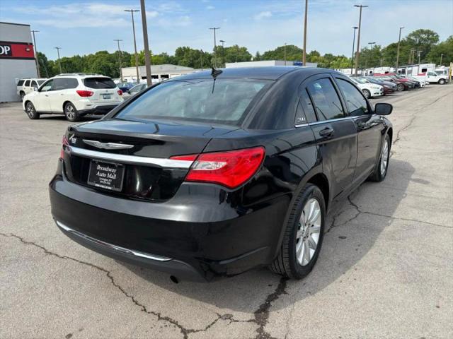 2013 Chrysler 200 Touring