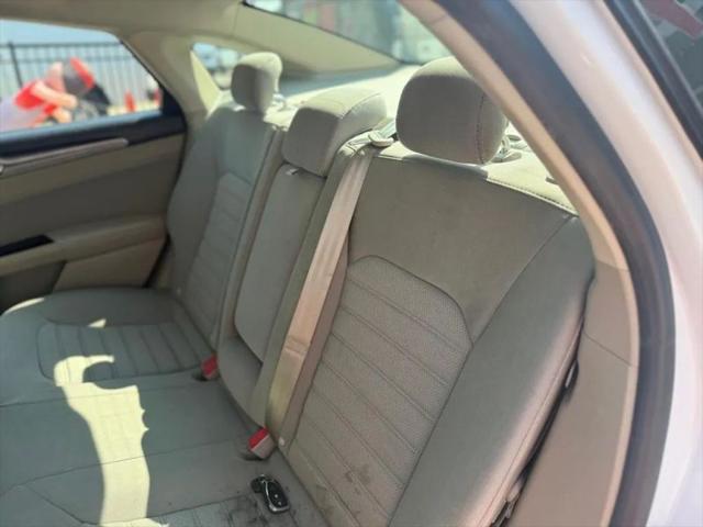 2020 Ford Fusion SE