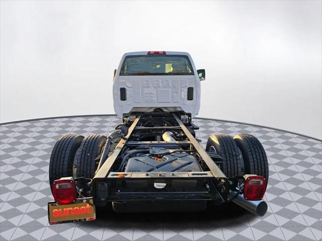 2024 Chevrolet Silverado 6500HD 1WT