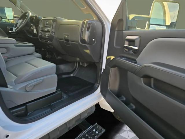 2024 Chevrolet Silverado 6500HD 1WT