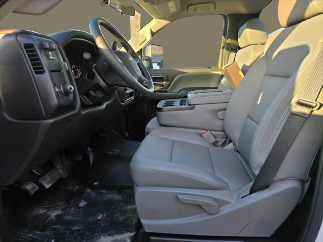 2024 Chevrolet Silverado 6500HD 1WT