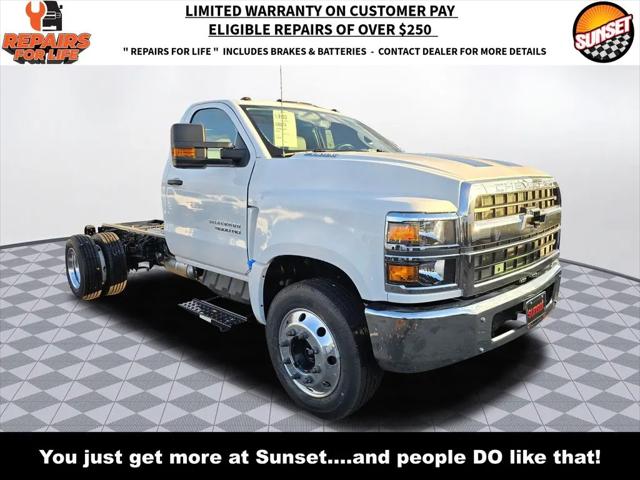 2024 Chevrolet Silverado 6500HD 1WT for sale in Sumner, WA