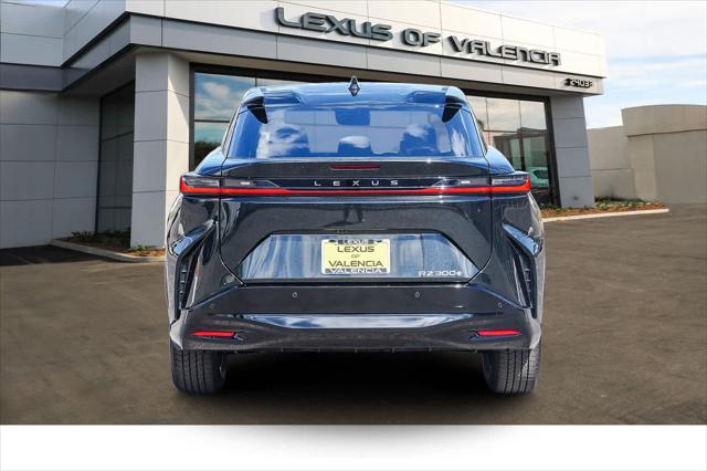 2025 Lexus 300 Premium