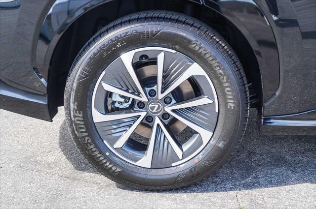 2025 Lexus 300 Premium