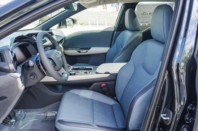 2025 Lexus 300 Premium
