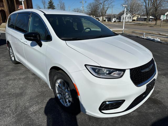 2025 Chrysler Pacifica PACIFICA SELECT