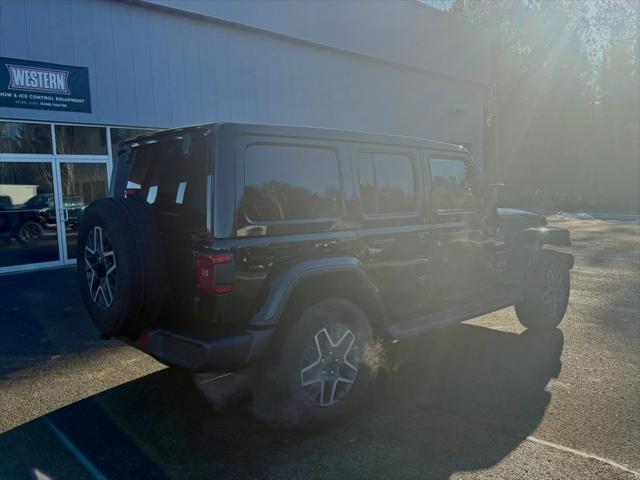 2024 Jeep Wrangler 4-Door Sahara 4x4