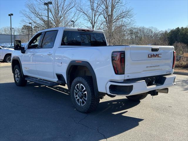 2024 GMC Sierra 2500HD 4WD Crew Cab Standard Bed AT4