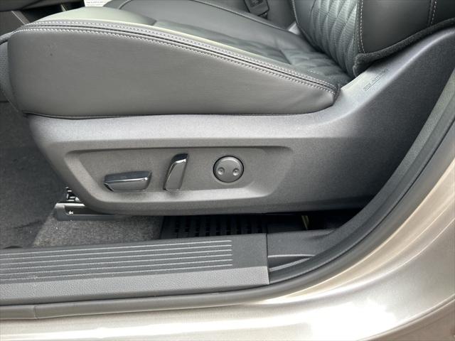 2025 Nissan Rogue Platinum FWD
