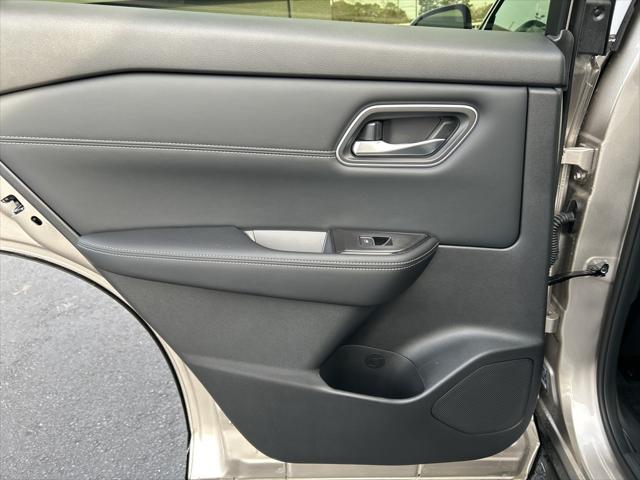 2025 Nissan Rogue Platinum FWD