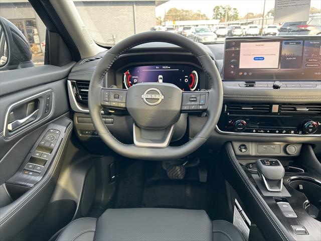 2025 Nissan Rogue Platinum FWD