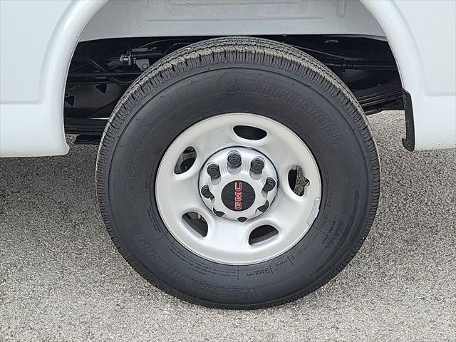 2025 GMC Savana Cargo RWD 2500 Regular Wheelbase Work Van