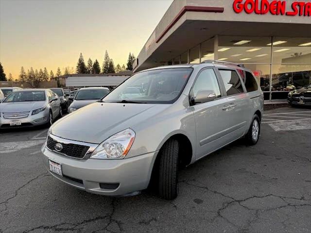 2012 Kia Sedona LX