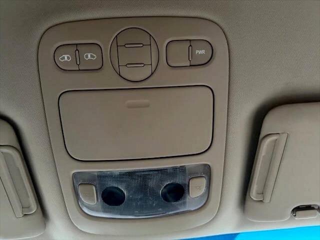 2012 Kia Sedona LX