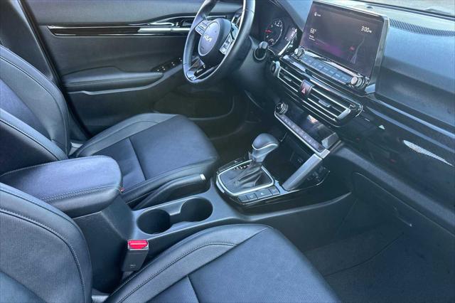 2022 Kia Seltos EX