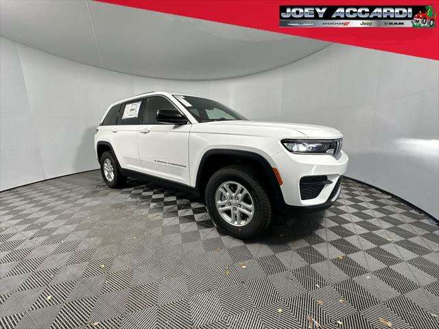 2025 Jeep Grand Cherokee GRAND CHEROKEE LAREDO 4X2