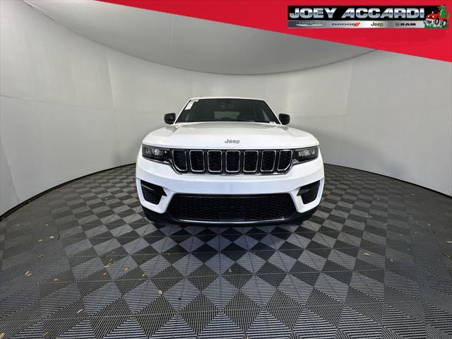 2025 Jeep Grand Cherokee GRAND CHEROKEE LAREDO 4X2