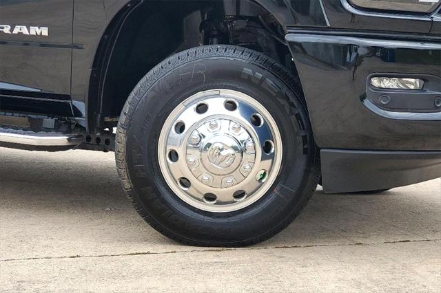 2025 RAM Ram 3500 RAM 3500 LARAMIE CREW CAB 4X4 8 BOX