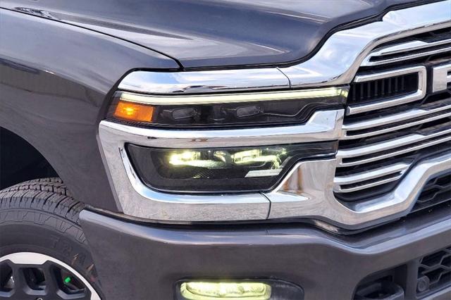 2025 RAM Ram 3500 RAM 3500 LARAMIE CREW CAB 4X4 64 BOX