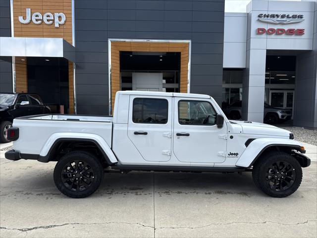 2025 Jeep Gladiator GLADIATOR NIGHTHAWK 4X4