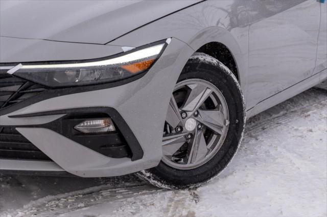 Elantra Essential