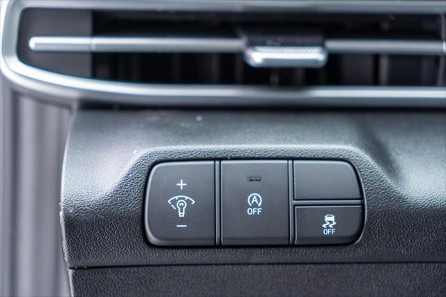 Elantra Essential