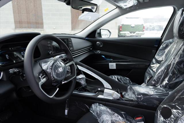 Elantra Essential