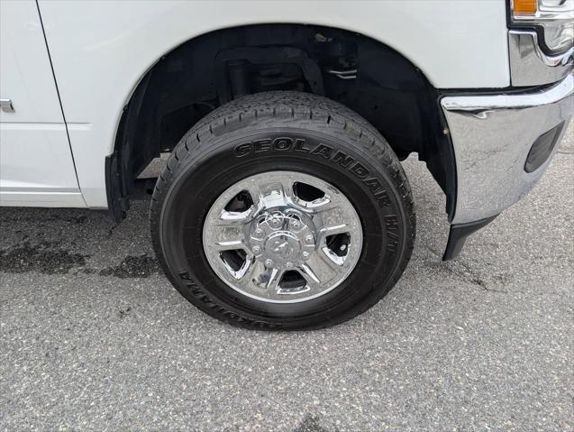 2022 RAM 2500 Tradesman Crew Cab 4x4 64 Box 2022 RAM 2500 Tradesman Crew Cab 4x4 64 Box