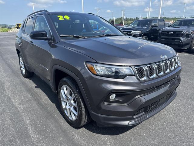 2024 Jeep Compass Latitude Lux FWD