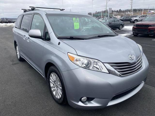 2014 Toyota Sienna Limited V6 7 Passenger