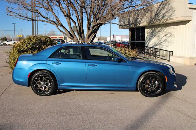 2022 Chrysler 300 Touring L AWD