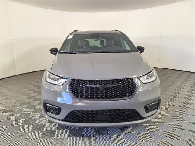 2025 Chrysler Pacifica Hybrid PACIFICA PLUG-IN HYBRID S APPEARANCE