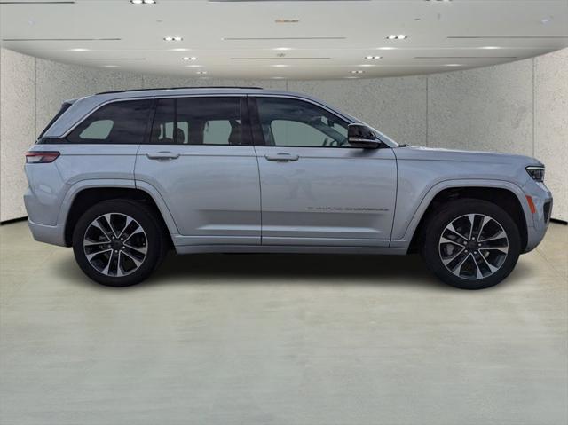 2022 Jeep Grand Cherokee Overland 4x4