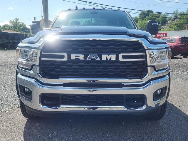 2024 RAM Ram 5500 Chassis Cab RAM 5500 SLT CHASSIS REGULAR CAB 4X4 120 CA