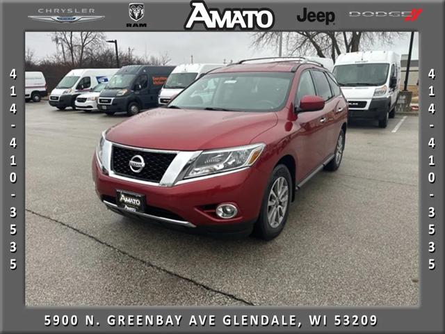 2016 Nissan Pathfinder SV