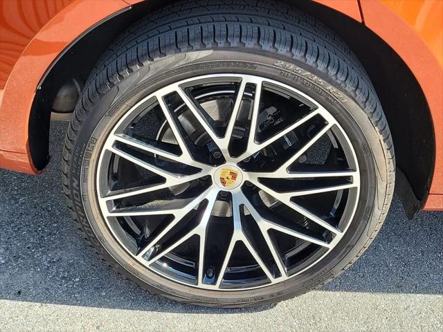 2024 Porsche Macan T