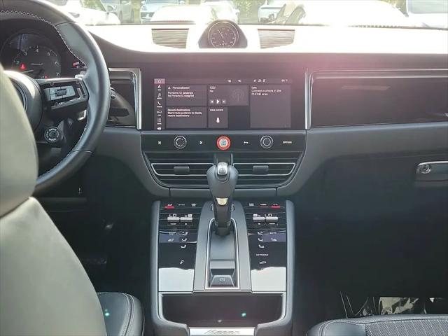 2024 Porsche Macan T