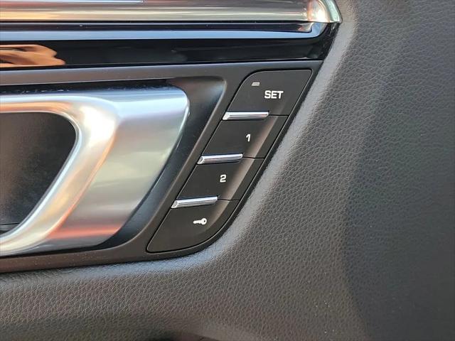 2024 Porsche Macan T
