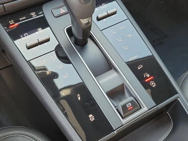 2024 Porsche Macan T