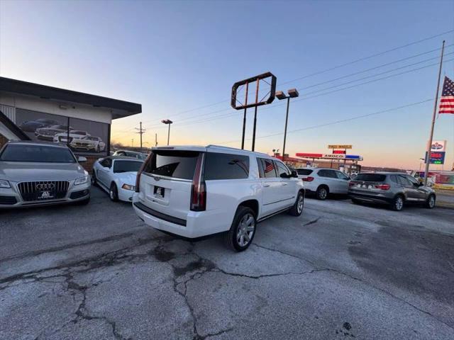 2018 Cadillac Escalade ESV Premium Luxury