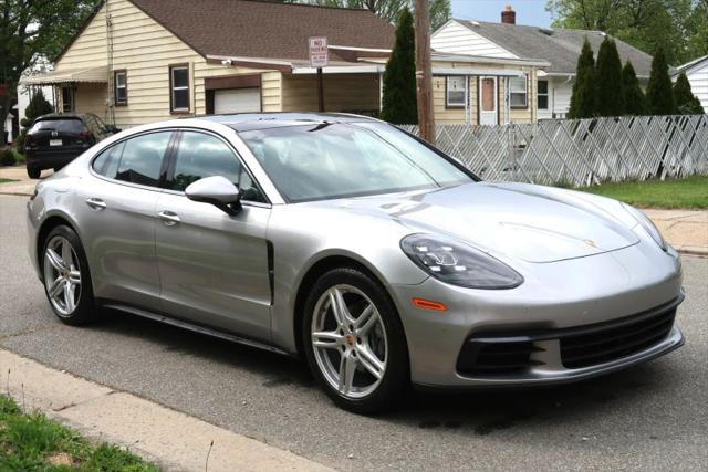 2017 Porsche Panamera 4