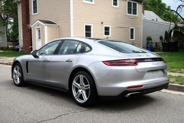 2017 Porsche Panamera 4