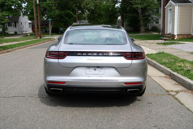 2017 Porsche Panamera 4