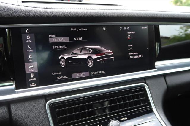 2017 Porsche Panamera 4
