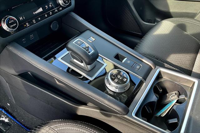 2025 Mitsubishi Outlander PHEV ES S-AWC