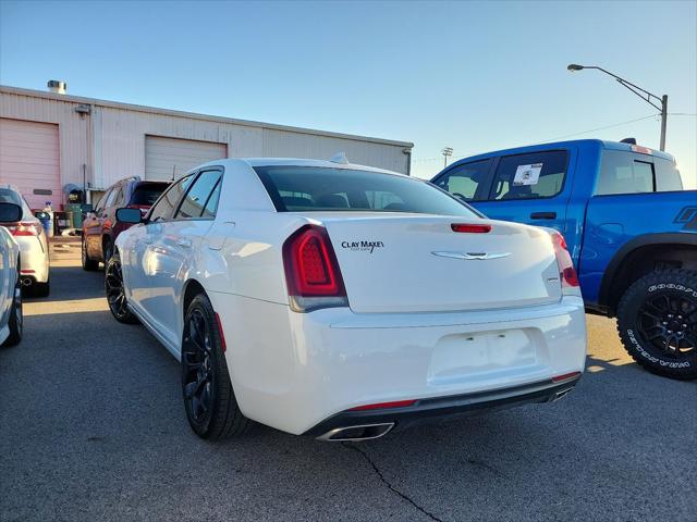 2019 Chrysler 300 Touring