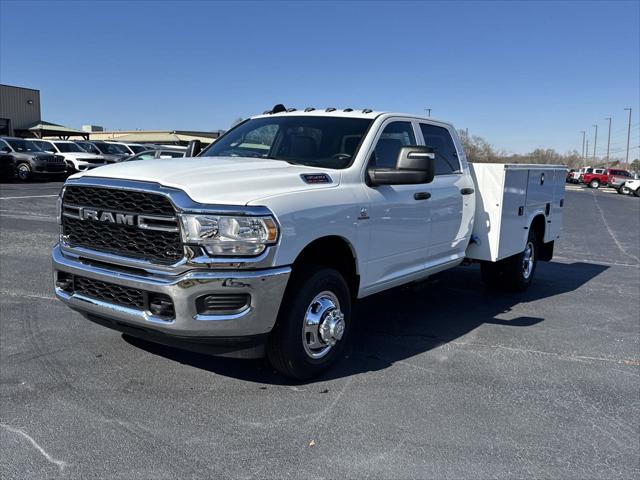 2024 RAM Ram 3500 Chassis Cab RAM 3500 TRADESMAN CREW CAB CHASSIS 4X4 60 CA